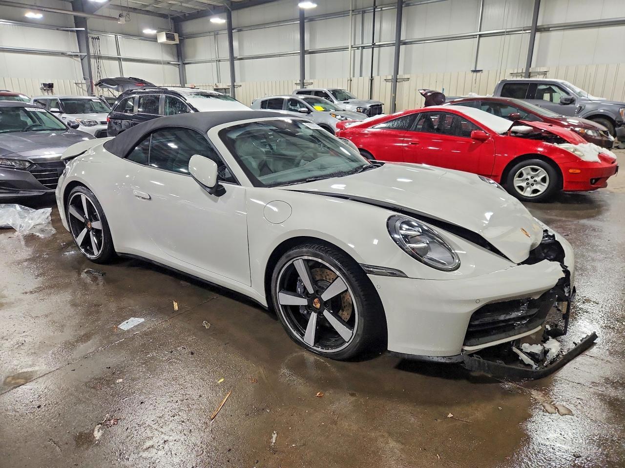 2025 PORSCHE 911