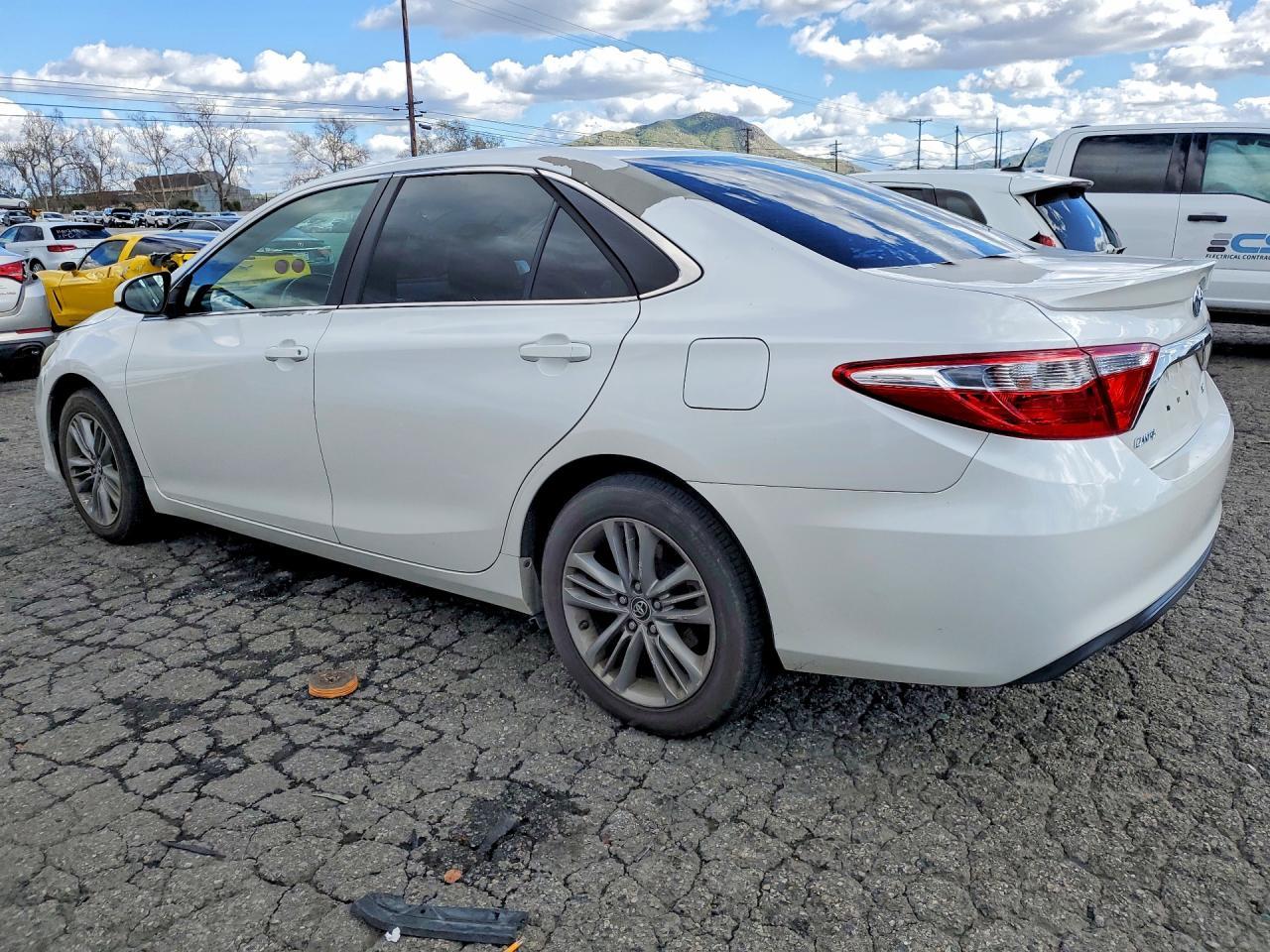 2015 TOYOTA CAMRY