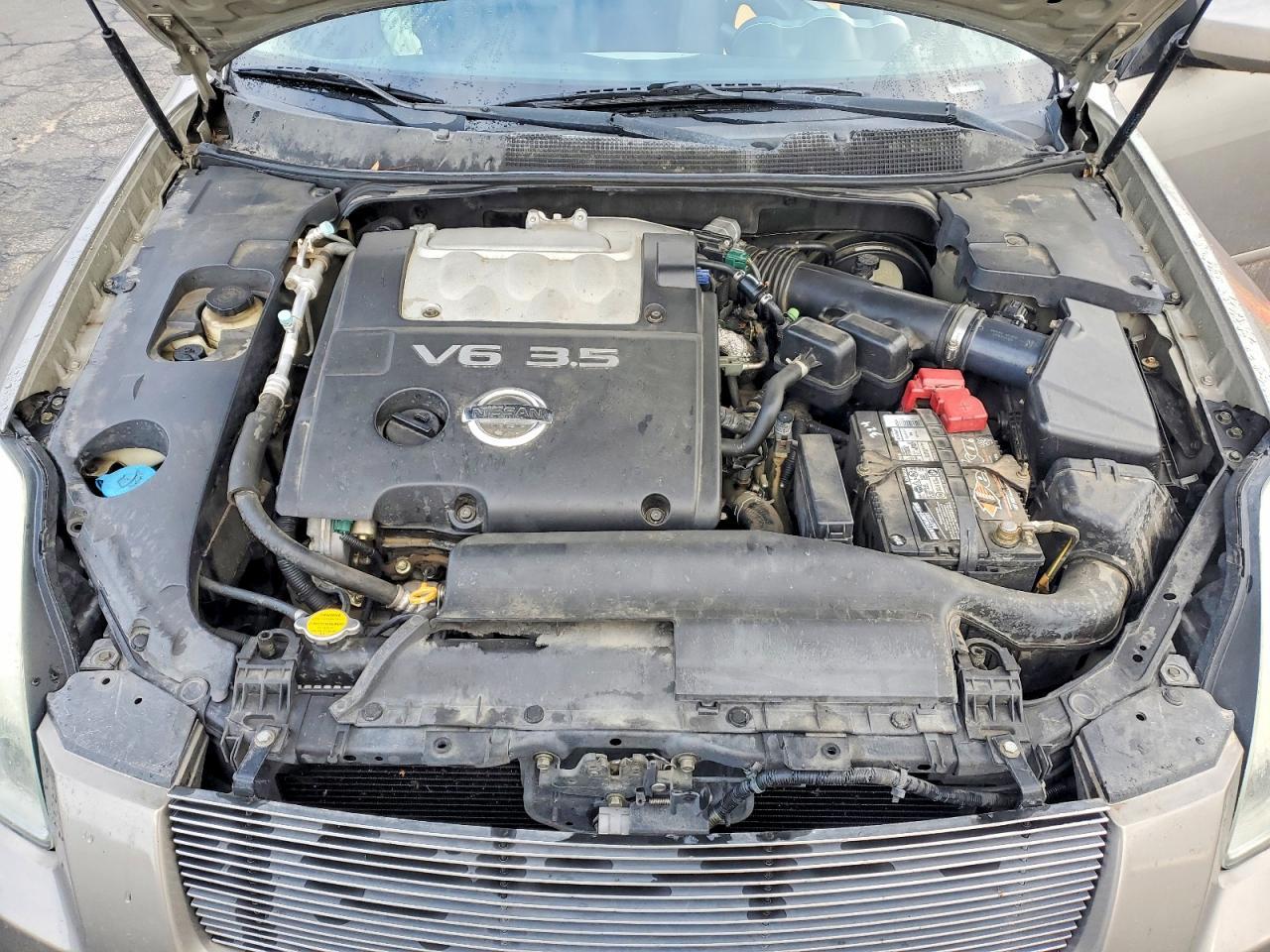 2004 NISSAN Maxima