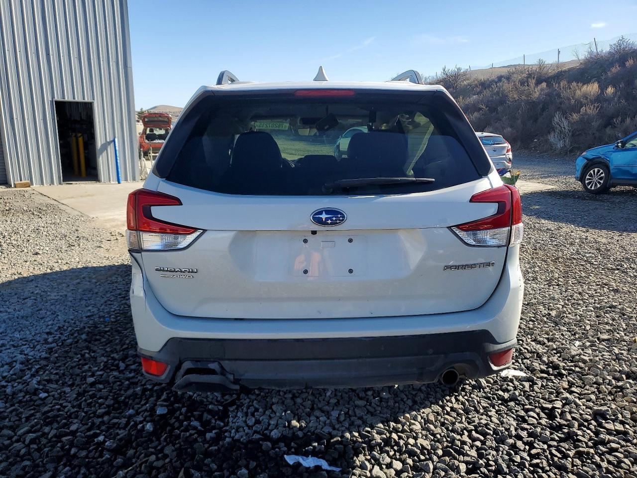 2019 SUBARU FORESTER