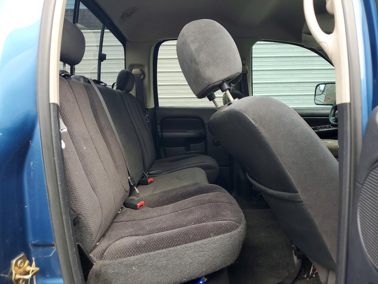 2004 DODGE Ram 2500