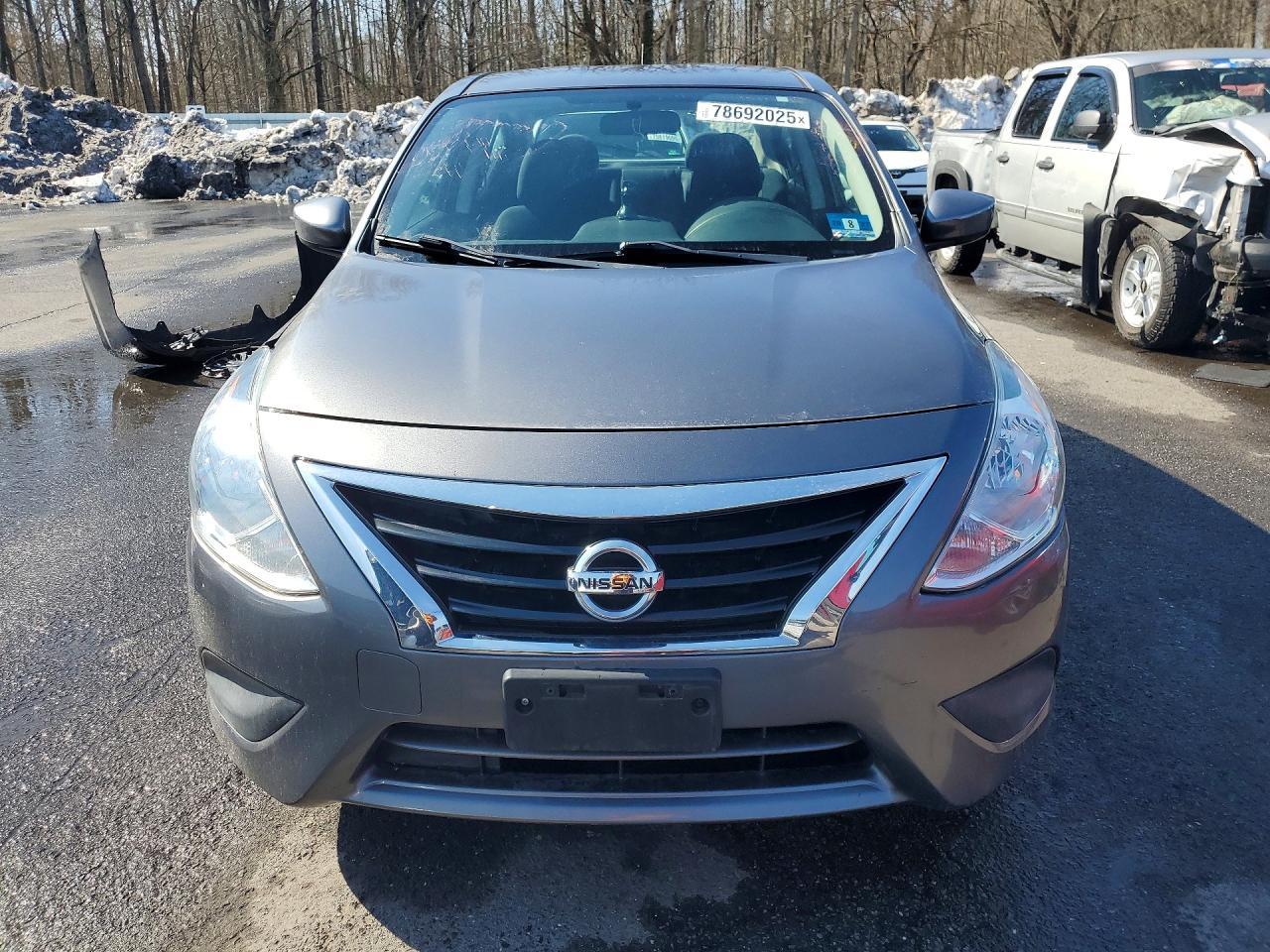 2018 NISSAN VERSA