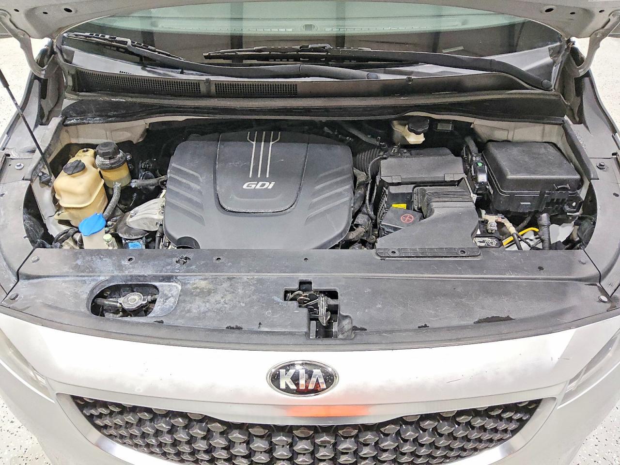 2016 KIA SEDONA
