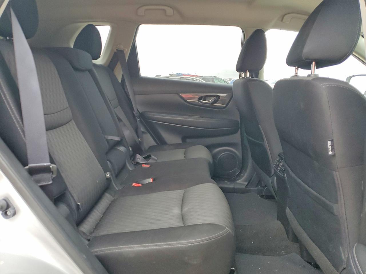2017 NISSAN ROGUE