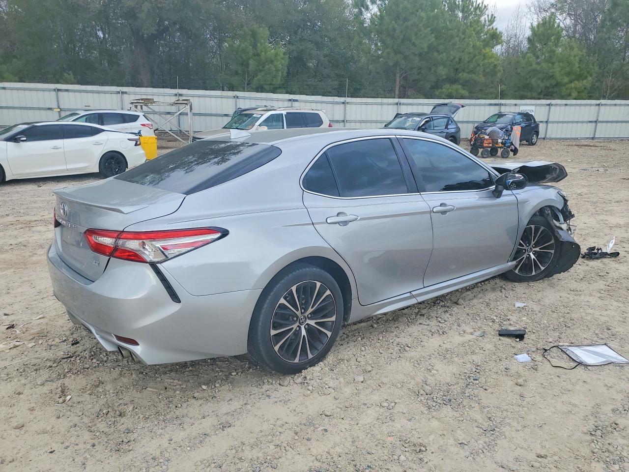 2019 TOYOTA CAMRY
