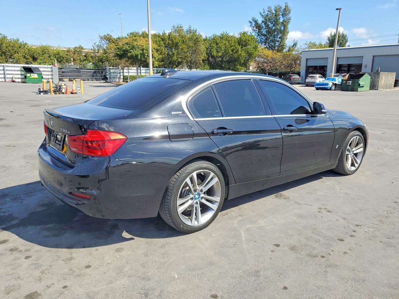 2018 BMW 3 SERIES