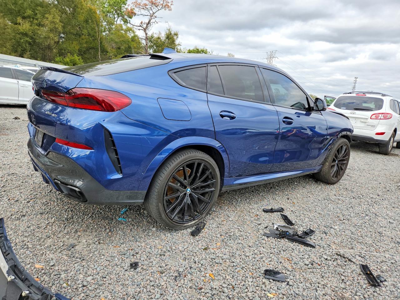 2021 BMW X6