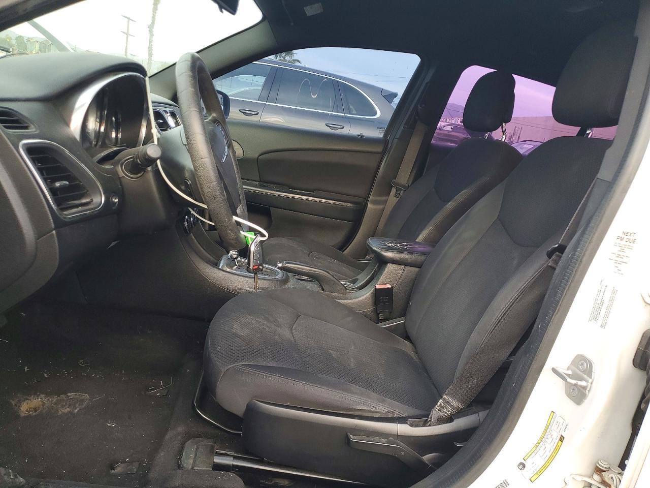2014 CHRYSLER 200