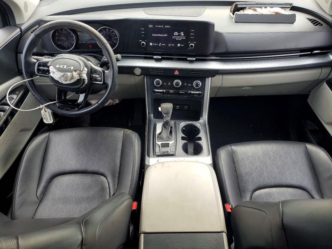 2023 KIA Carnival