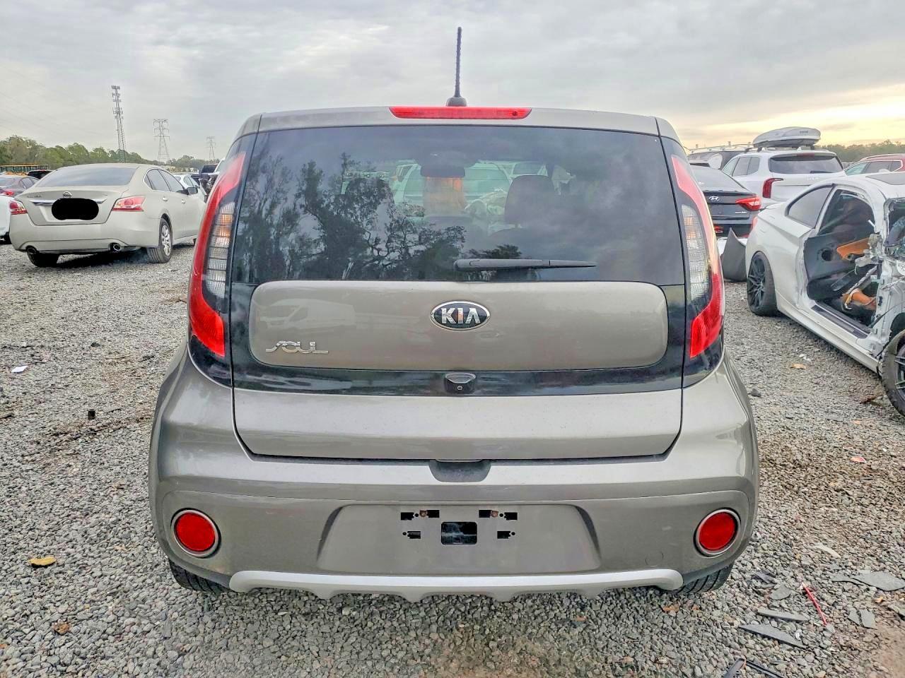 2017 KIA SOUL