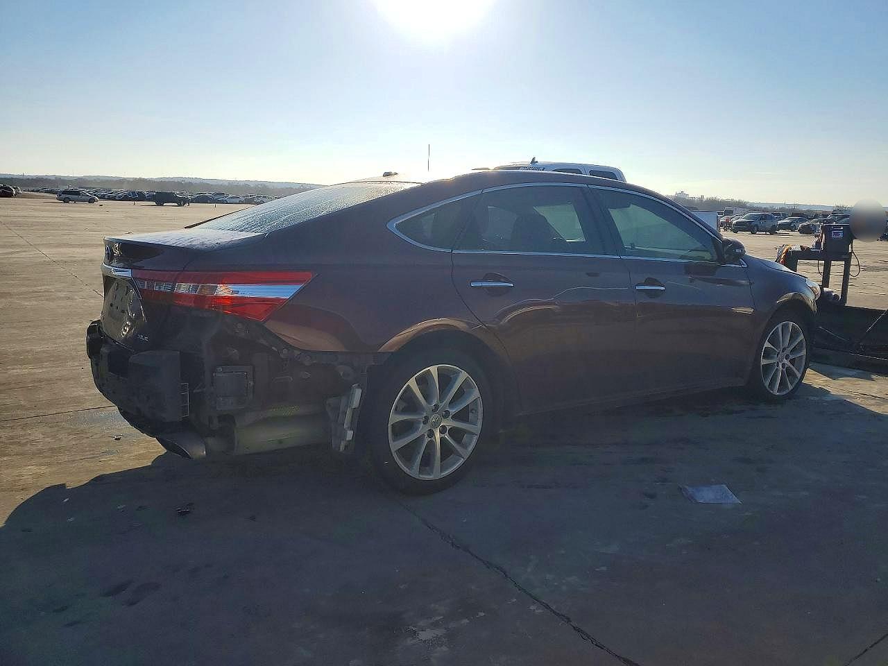 2013 TOYOTA Avalon