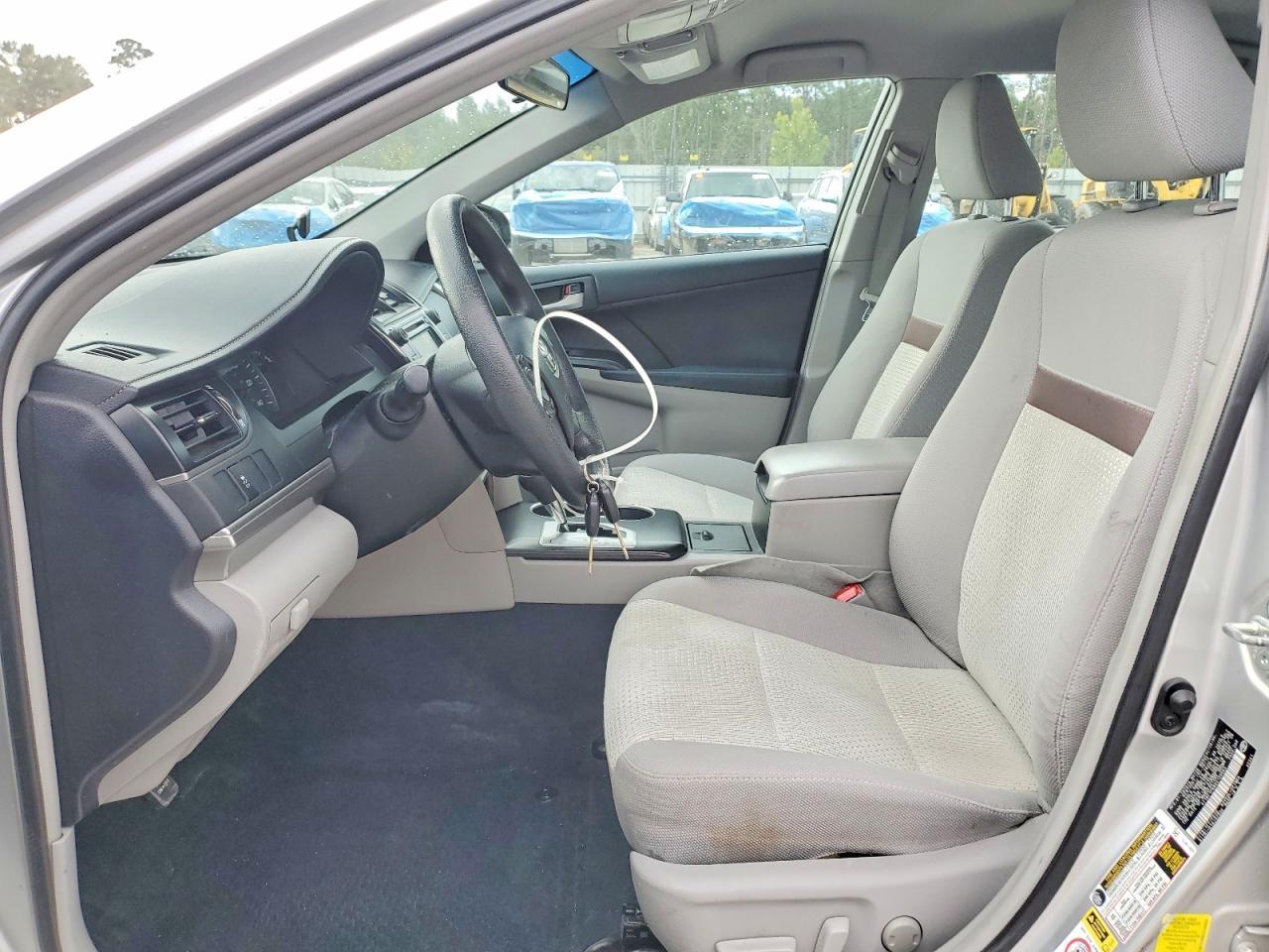 2012 TOYOTA CAMRY