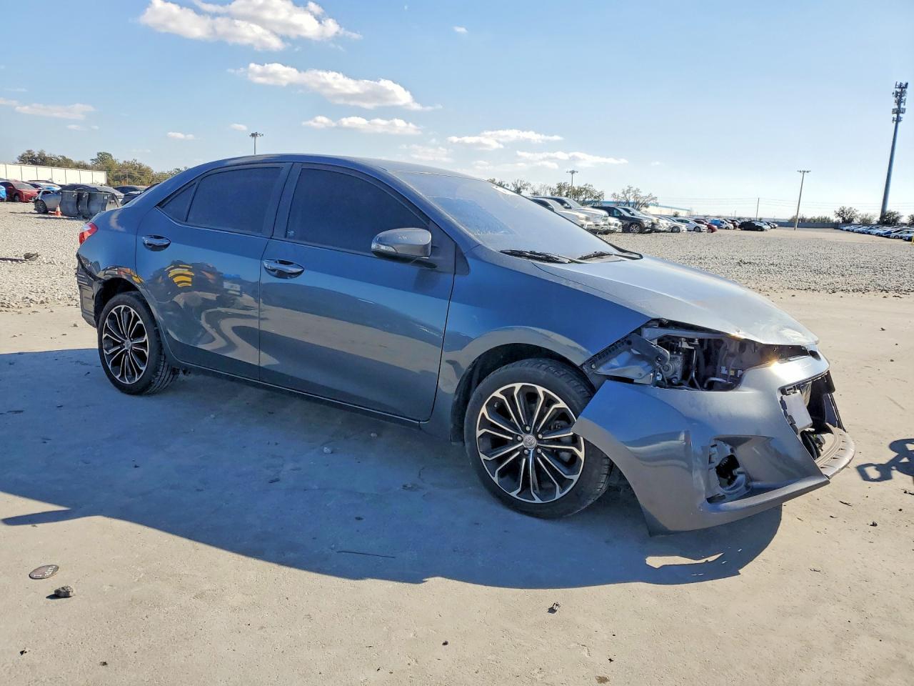 2016 TOYOTA COROLLA
