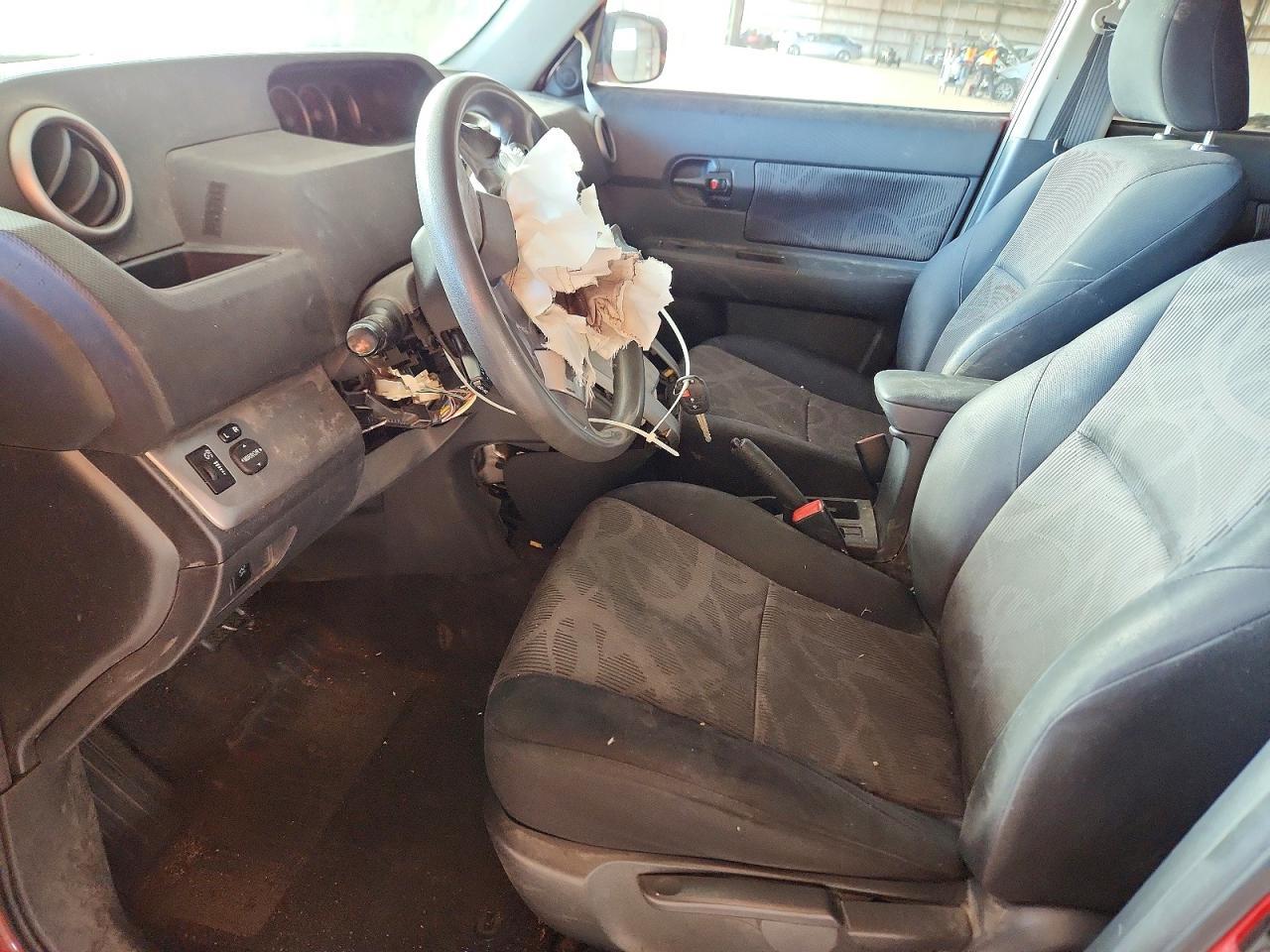 2013 TOYOTA SCION