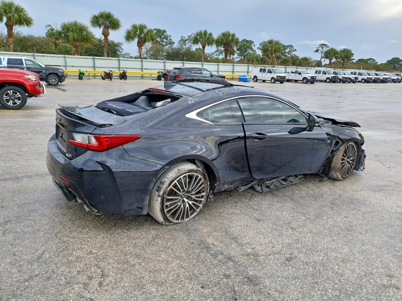 2017 LEXUS RC F
