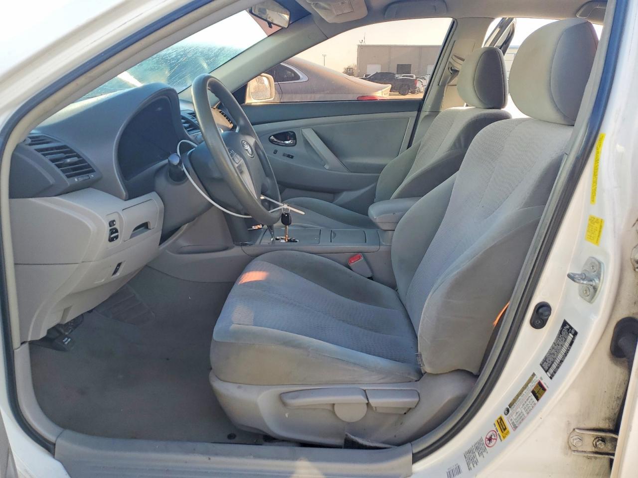 2011 TOYOTA CAMRY
