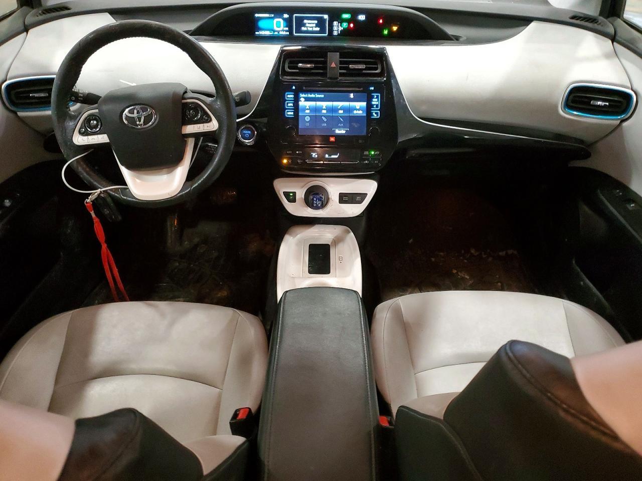 2016 TOYOTA PRIUS