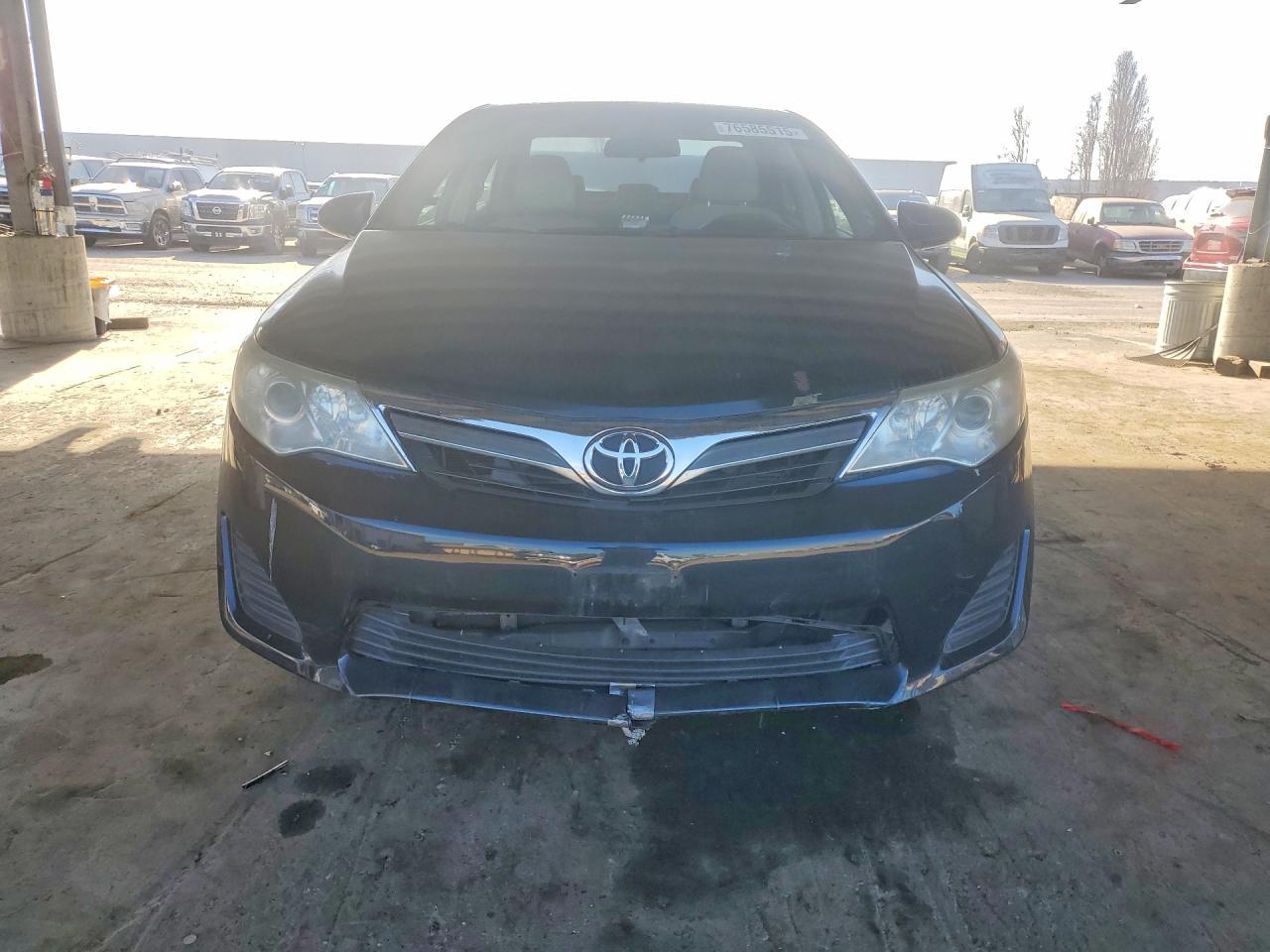 2013 TOYOTA CAMRY