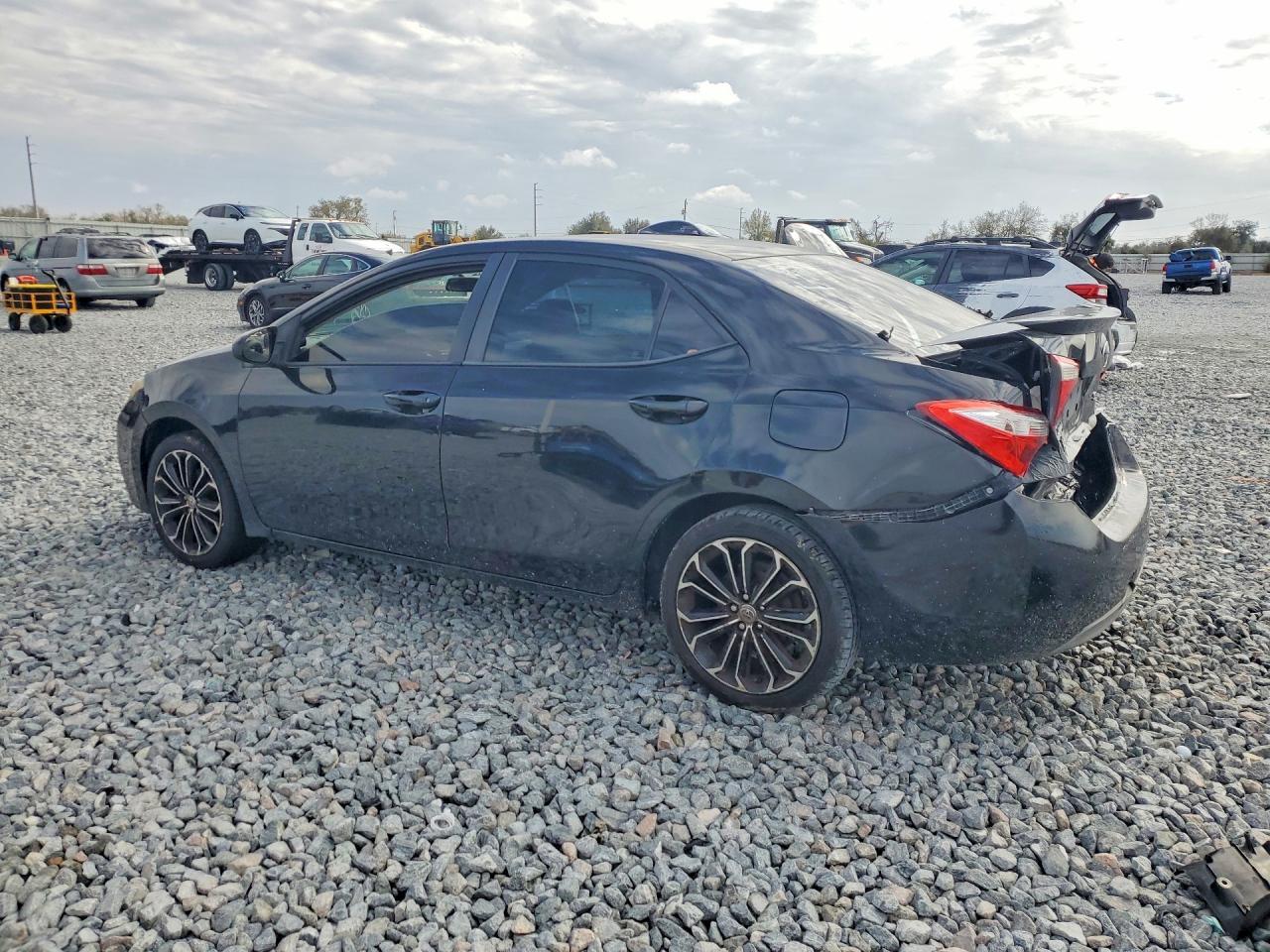 2016 TOYOTA COROLLA