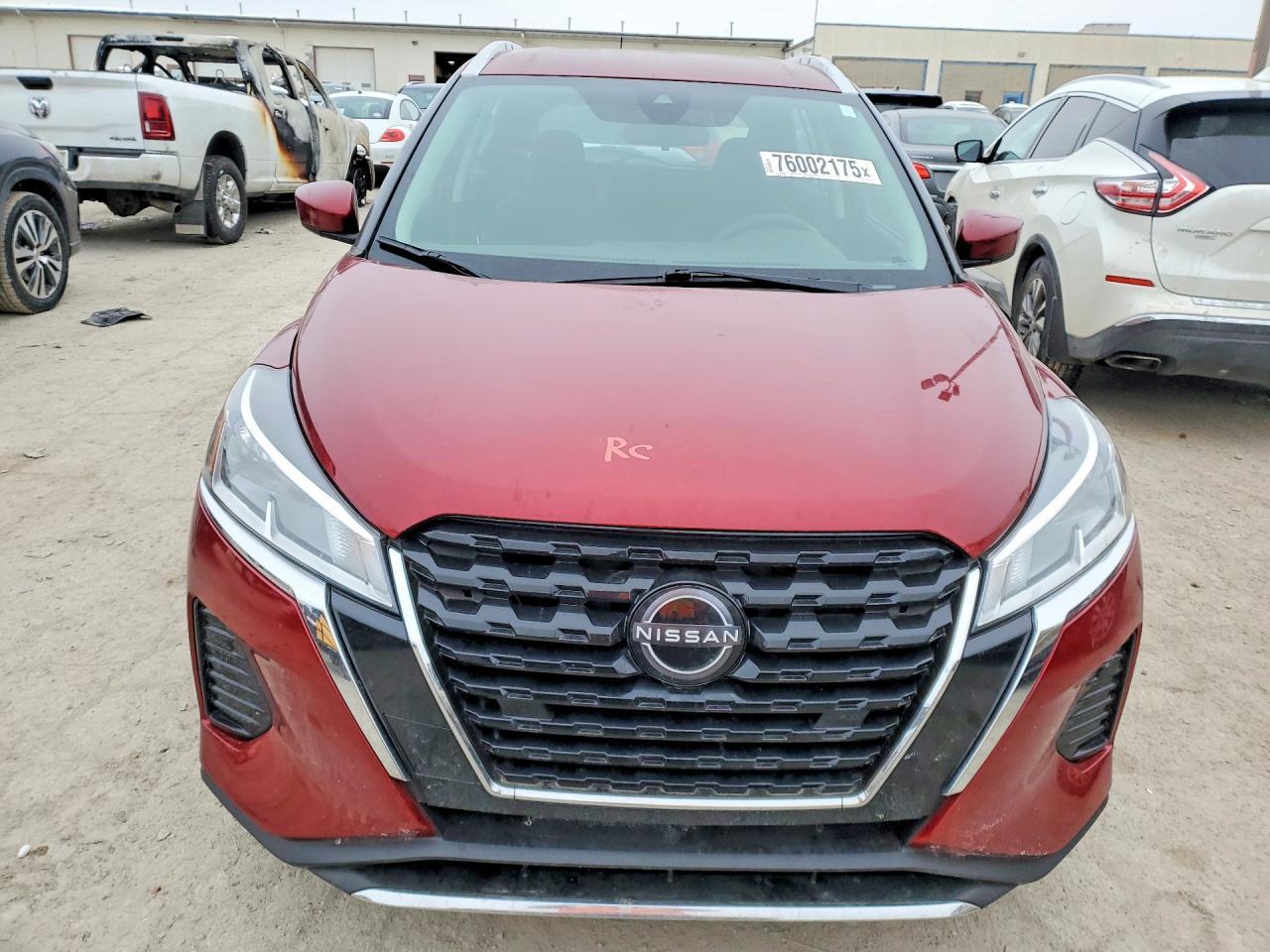 2022 NISSAN KICKS