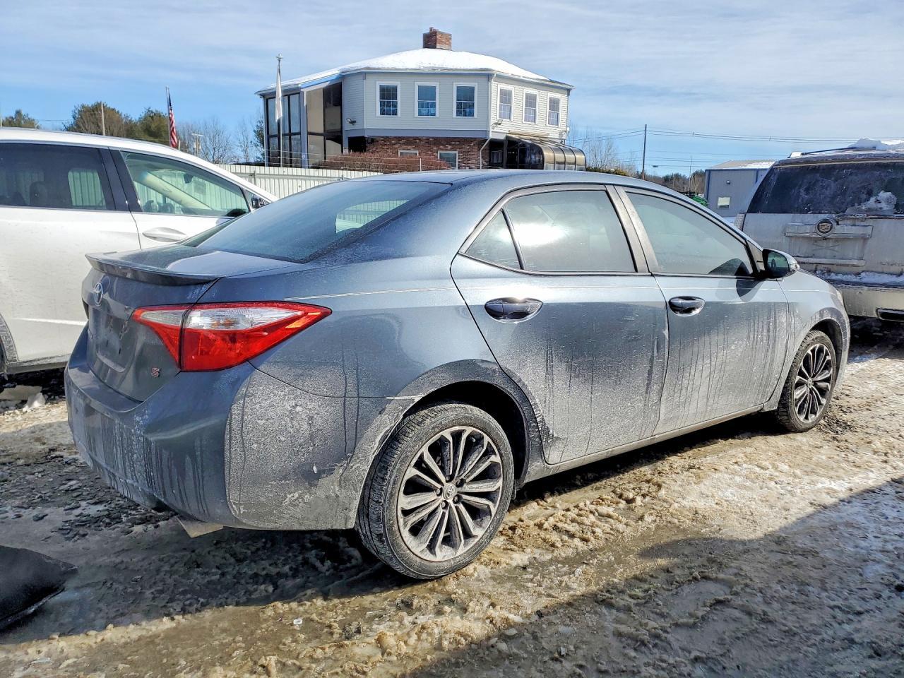 2016 TOYOTA COROLLA
