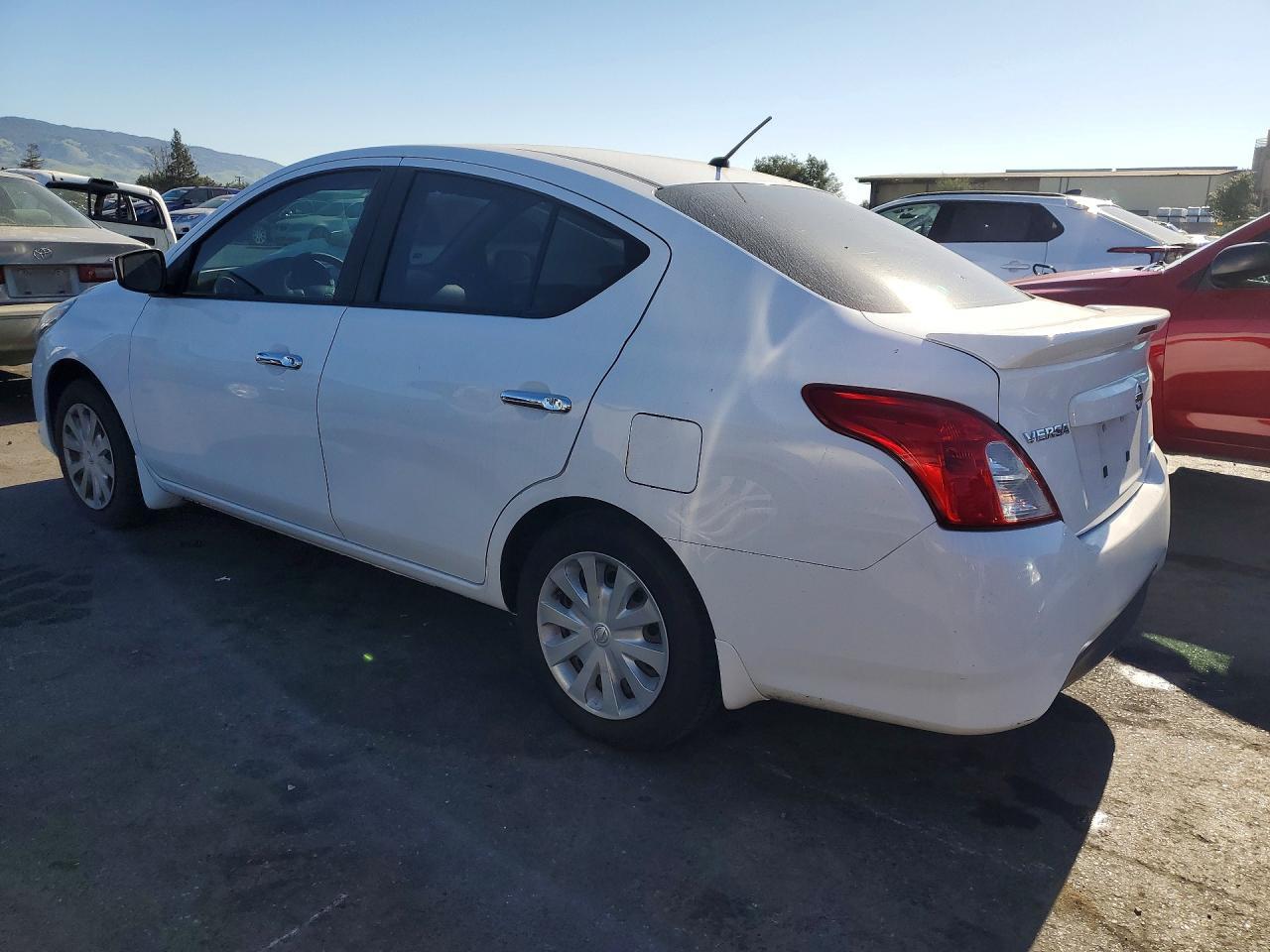 2016 NISSAN VERSA