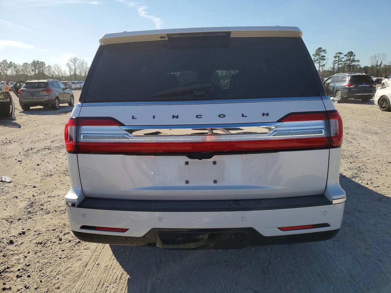 2018 LINCOLN Navigator