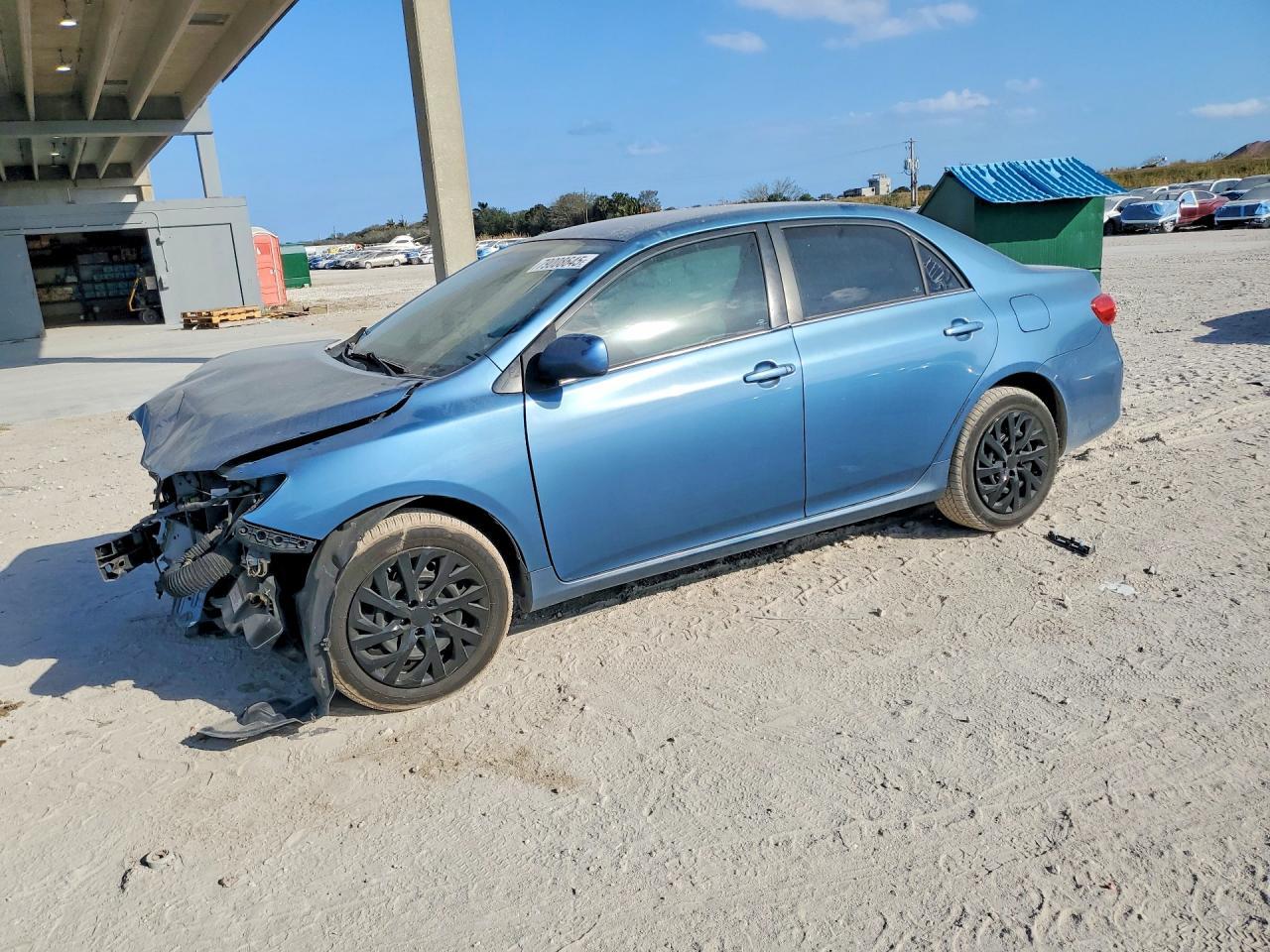 2013 TOYOTA COROLLA