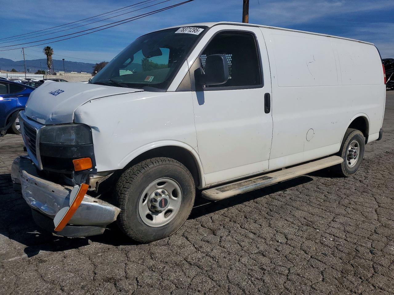 2017 GMC Savana