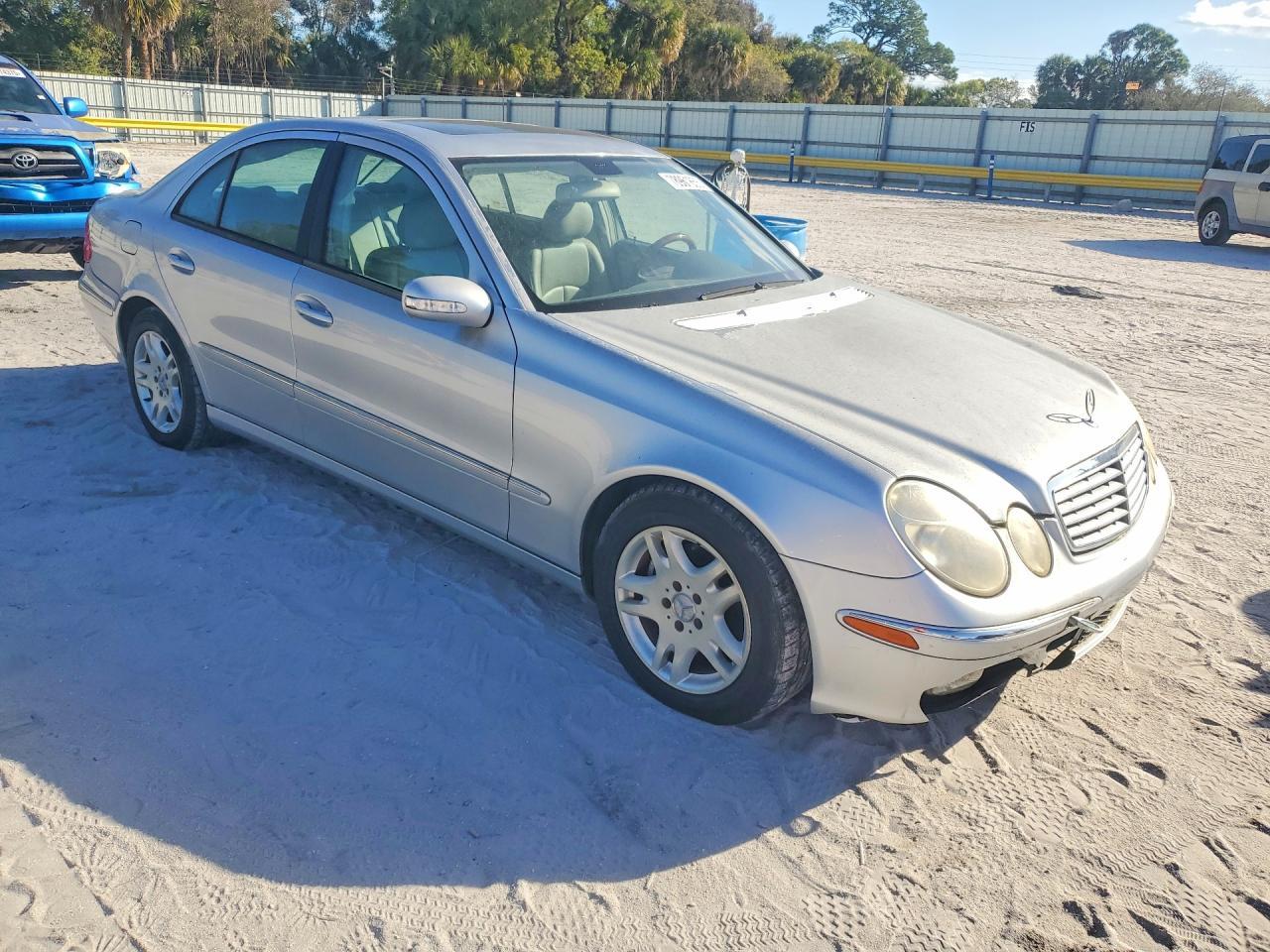 2005 MERCEDES-BENZ E-Class