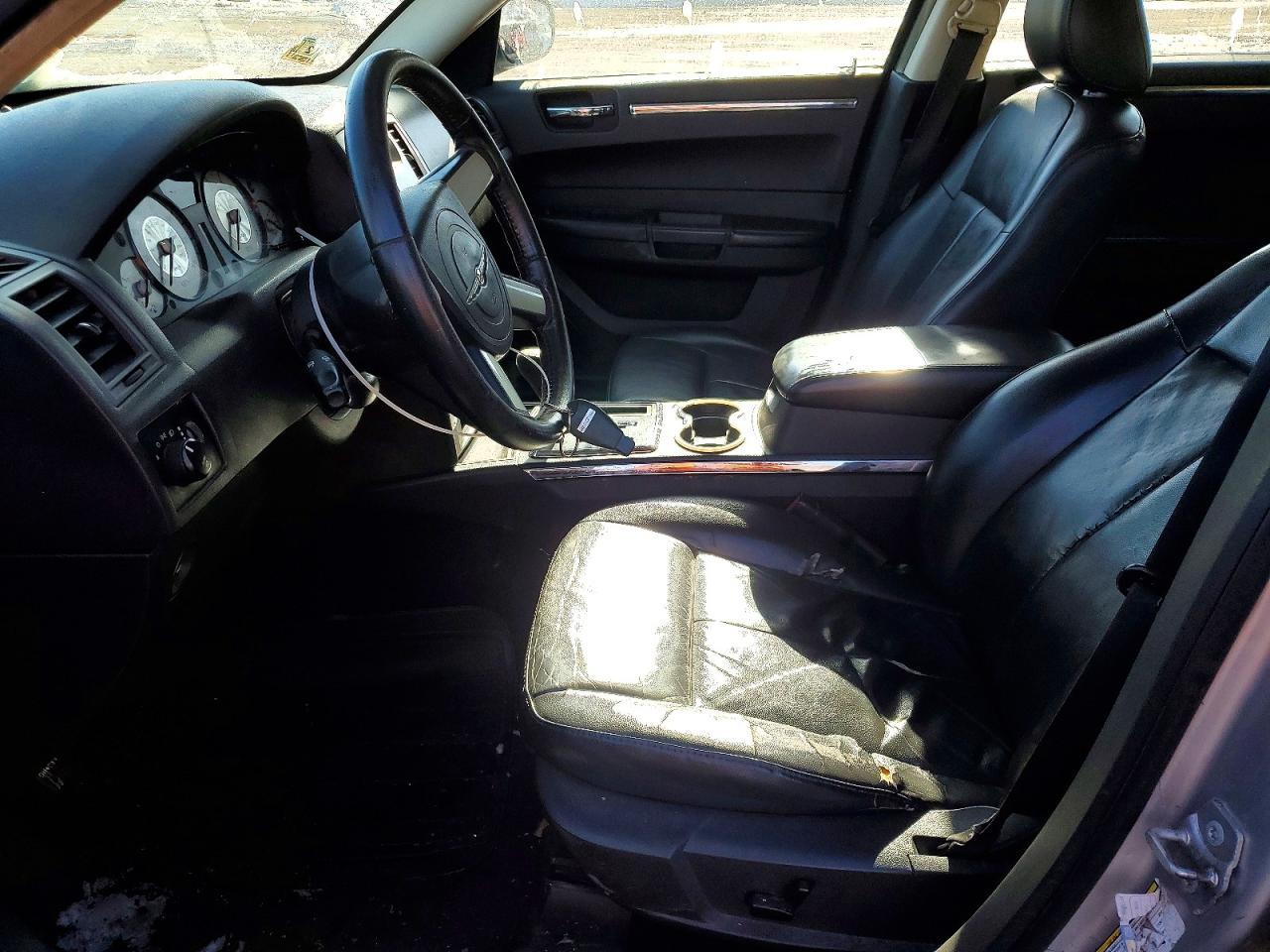 2010 CHRYSLER 300