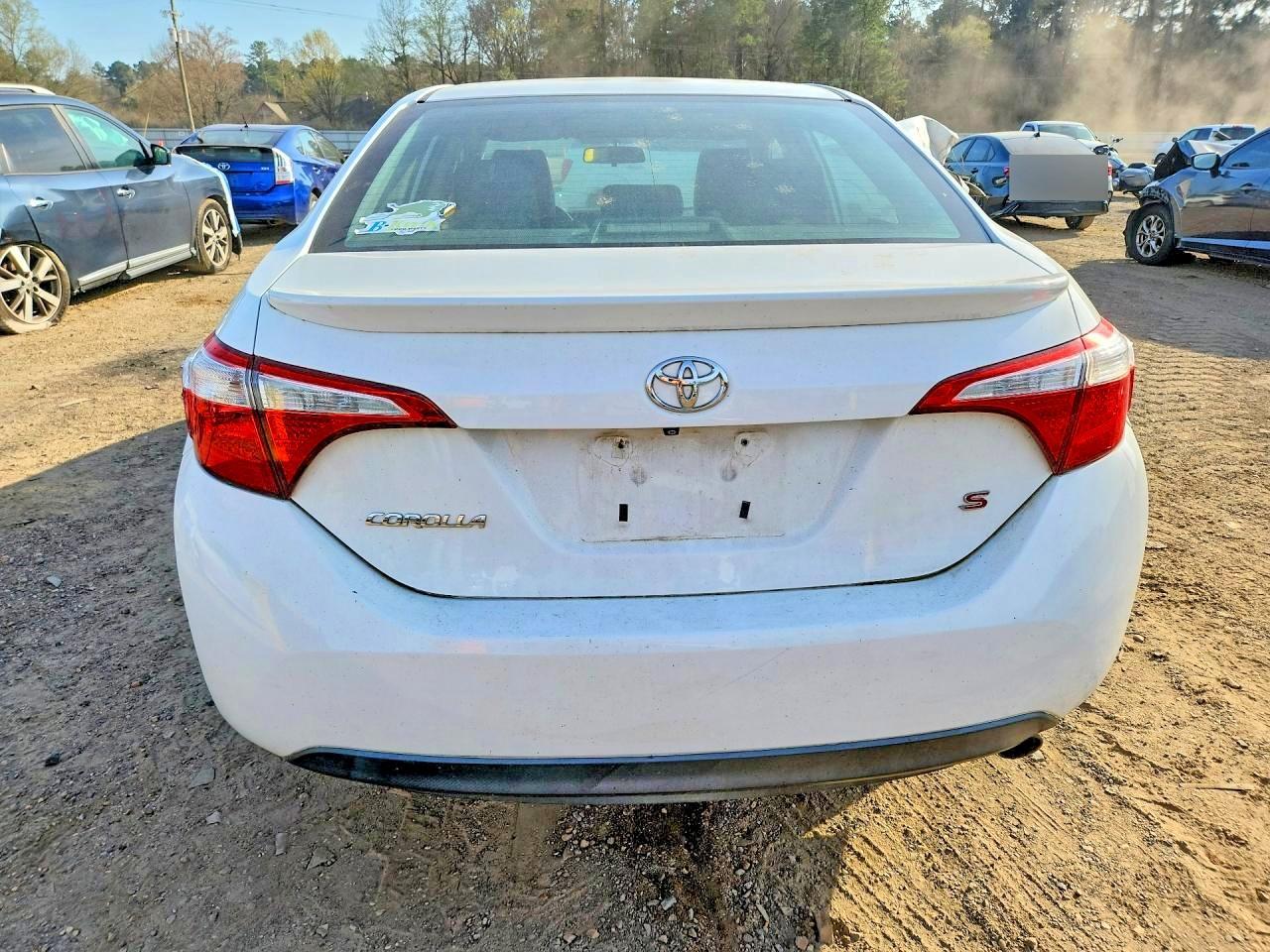 2016 TOYOTA COROLLA