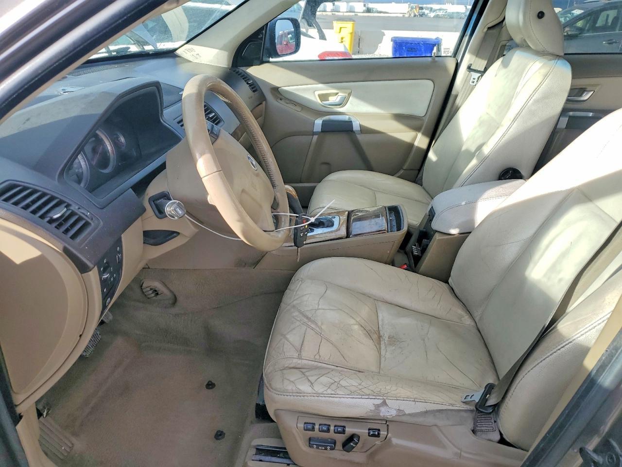 2012 VOLVO XC90