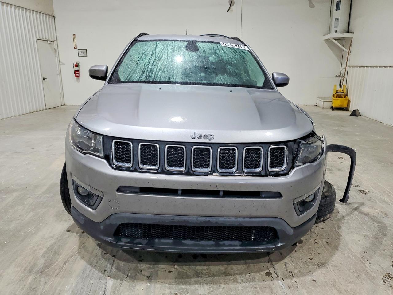 2017 JEEP Compass