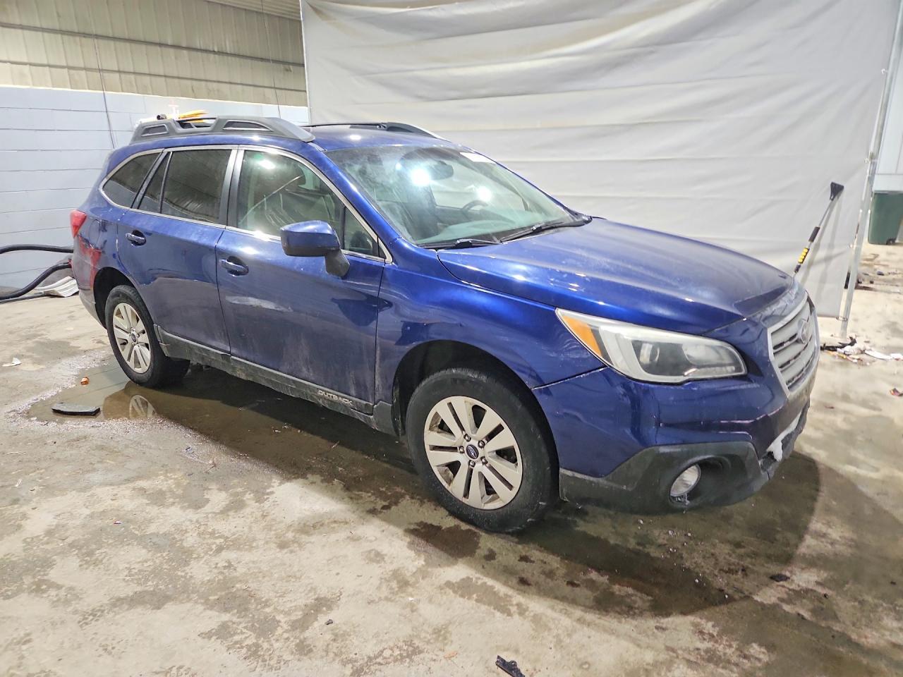 2015 SUBARU Outback