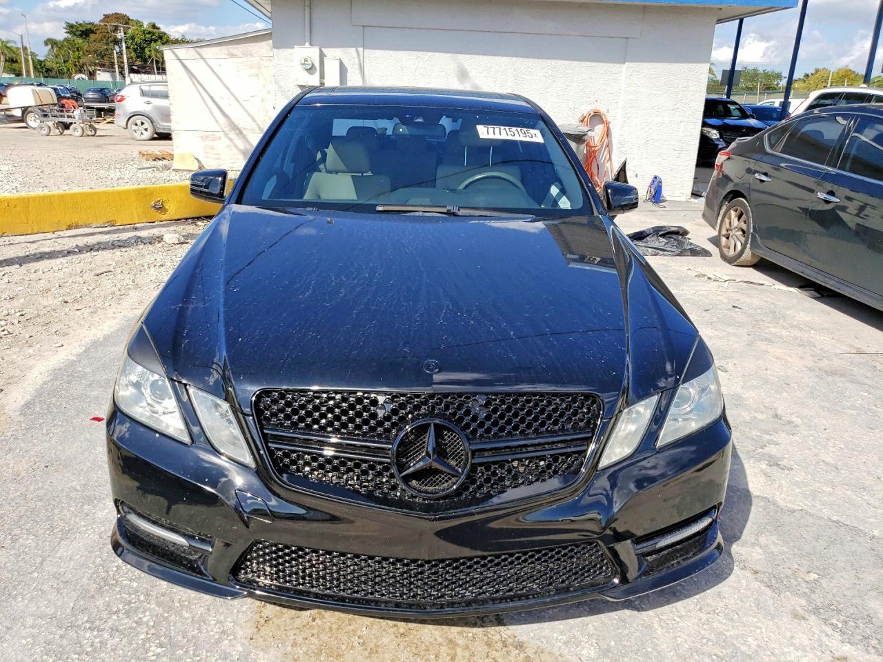 2013 MERCEDES-BENZ E-Class