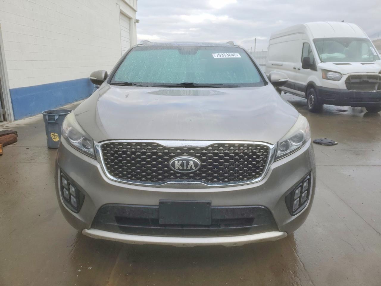 2016 KIA SORENTO