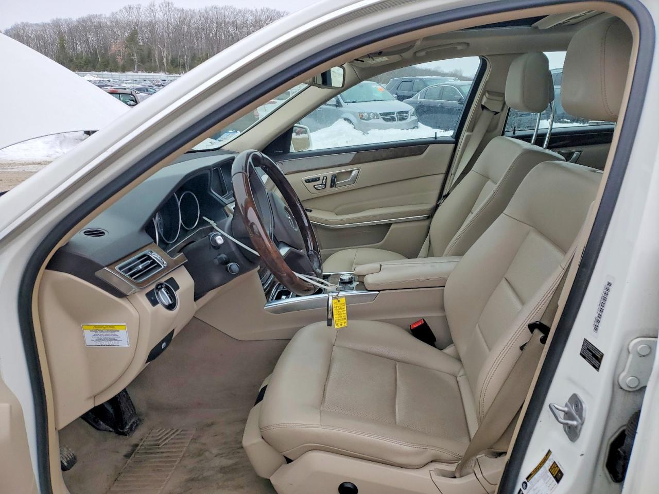 2014 MERCEDES-BENZ E-Class
