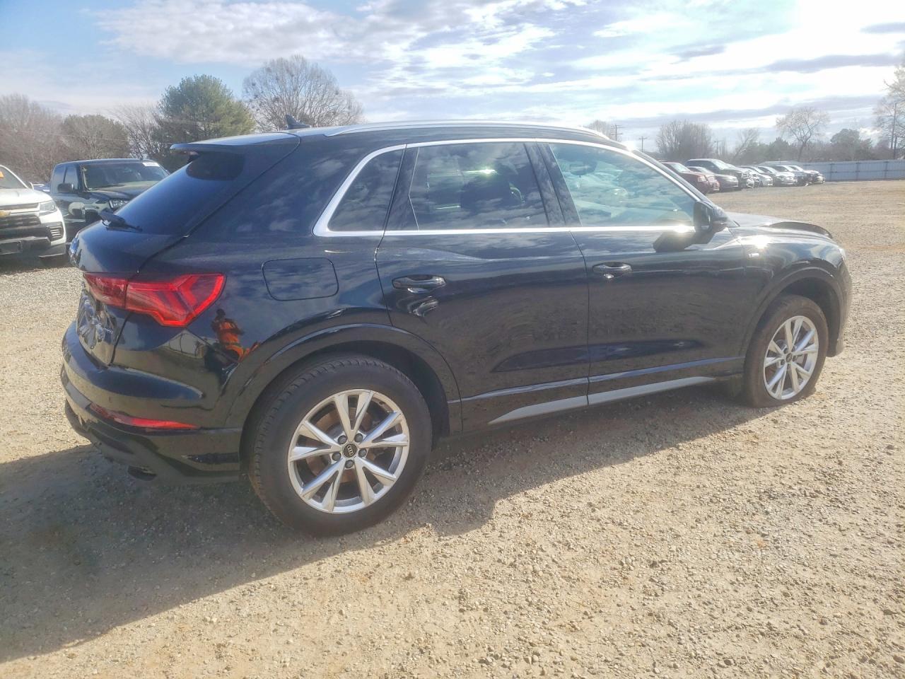 2025 AUDI Q3
