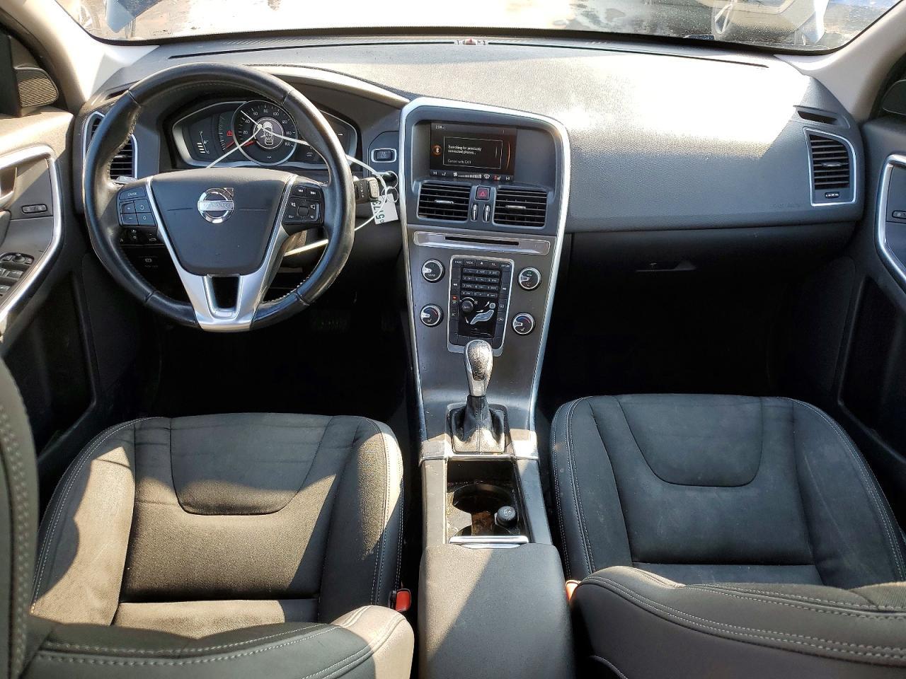 2015 VOLVO XC60