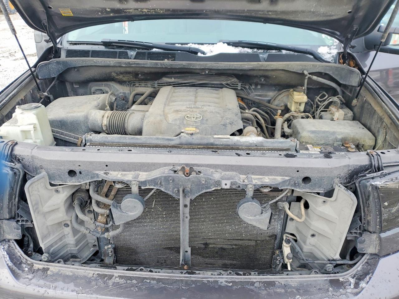 2011 TOYOTA TUNDRA
