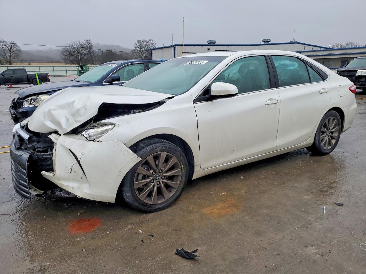 2017 TOYOTA CAMRY