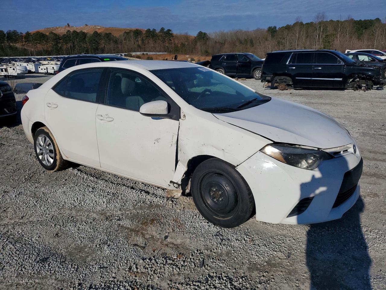 2015 TOYOTA COROLLA