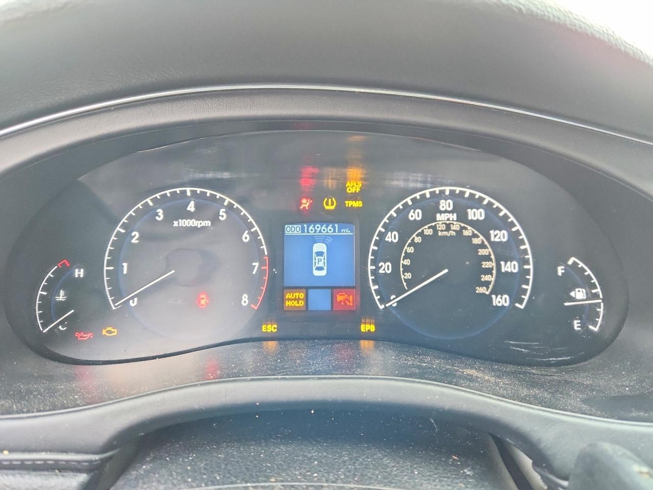2011 HYUNDAI GENESIS