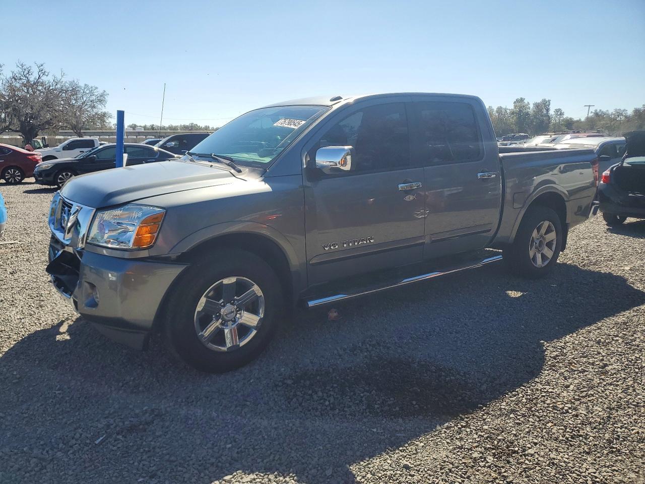 2015 NISSAN Titan