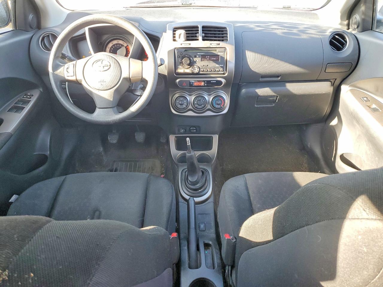2013 TOYOTA SCION