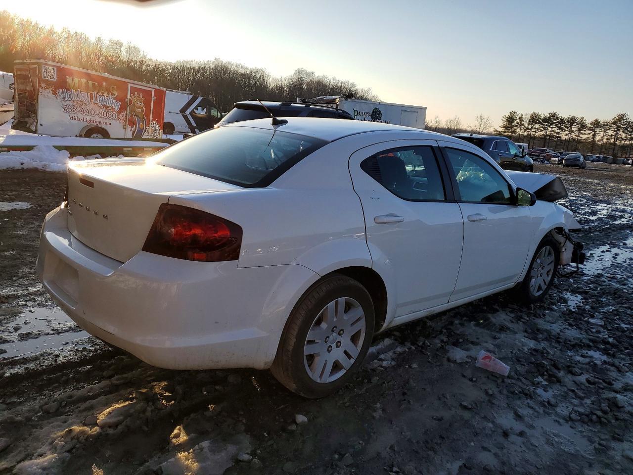 2014 DODGE Avenger