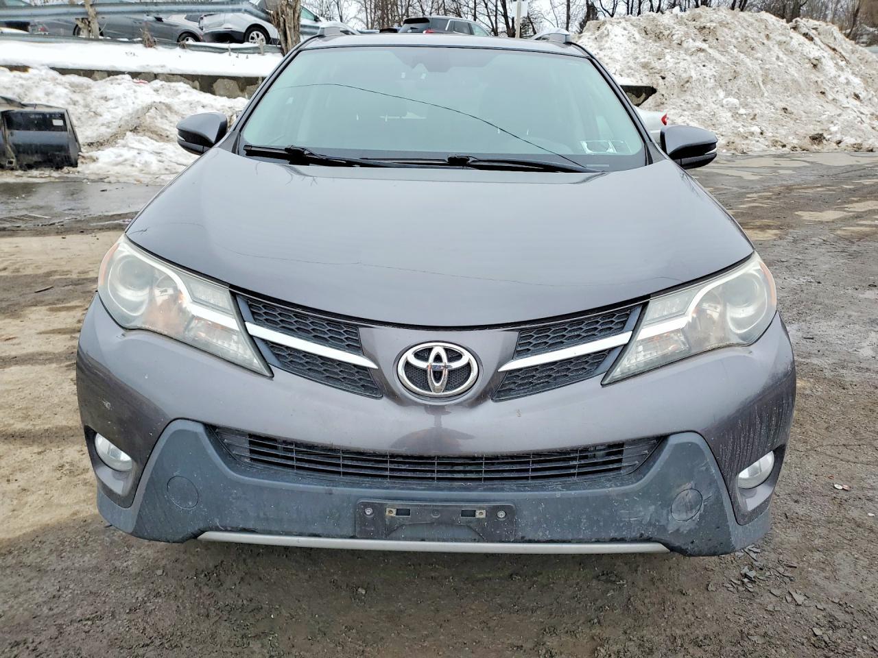 2015 TOYOTA RAV4