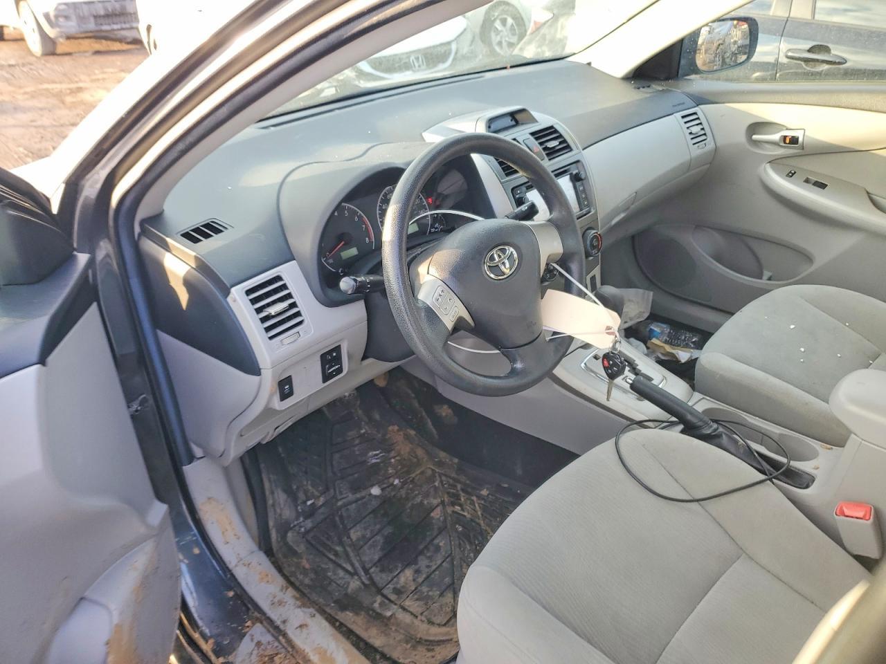 2013 TOYOTA COROLLA