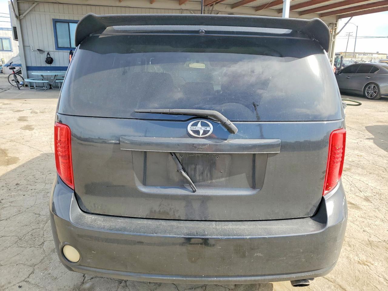 2008 SCION xB